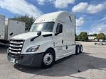 Used 2021 Freightliner Cascadia Detroit DD15AT Semi Truck with Sleeper Cab for sale #380832 - photo 1