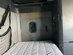 Used 2021 Freightliner Cascadia Detroit DD15AT Semi Truck with Sleeper Cab for sale #380837 - photo 18