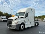 Used 2021 Freightliner Cascadia Detroit DD15AT Semi Truck with Sleeper Cab for sale #380838 - photo 3