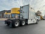 Used 2021 Freightliner Cascadia Detroit DD15AT Semi Truck with Sleeper Cab for sale #380838 - photo 7