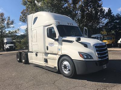Used 2021 Freightliner Cascadia Detroit DD15AT Semi Truck with Sleeper Cab for sale #380841 - photo 1