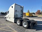 Used 2021 Freightliner Cascadia Detroit DD15AT Semi Truck with Sleeper Cab for sale #380850 - photo 5