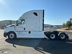 Used 2021 Freightliner Cascadia Detroit DD15AT Semi Truck with Sleeper Cab for sale #380863 - photo 4