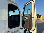 Used 2021 Freightliner Cascadia Detroit DD15AT Semi Truck with Sleeper Cab for sale #380866 - photo 13