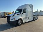 Used 2021 Freightliner Cascadia Detroit DD15AT Semi Truck with Sleeper Cab for sale #380866 - photo 3