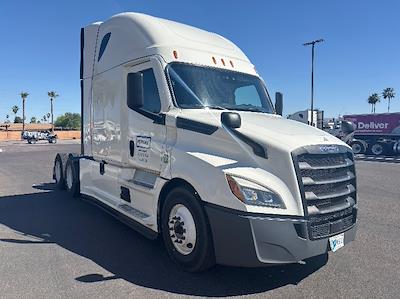 Used 2021 Freightliner Cascadia - photo 1