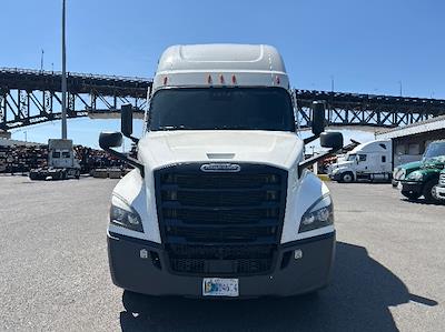 Used 2021 Freightliner Cascadia Detroit DD15AT Semi Truck with Sleeper Cab for sale #380873 - photo 2