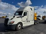 Used 2021 Freightliner Cascadia Detroit DD15AT Semi Truck with Sleeper Cab for sale #380886 - photo 1