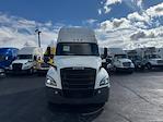 Used 2021 Freightliner Cascadia Detroit DD15AT Semi Truck with Sleeper Cab for sale #380886 - photo 2