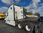 Used 2021 Freightliner Cascadia Detroit DD15AT Semi Truck with Sleeper Cab for sale #380886 - photo 4