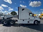 Used 2021 Freightliner Cascadia Detroit DD15AT Semi Truck with Sleeper Cab for sale #380886 - photo 6