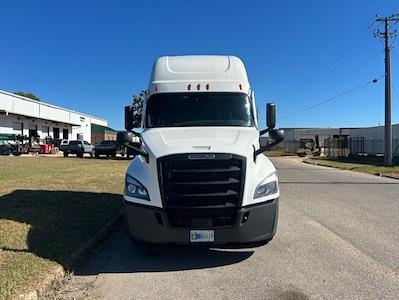 Used 2021 Freightliner Cascadia Detroit DD15AT Semi Truck with Sleeper Cab for sale #380887 - photo 2