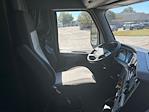 Used 2021 Freightliner Cascadia Detroit DD15AT Semi Truck with Sleeper Cab for sale #380887 - photo 15