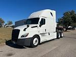 Used 2021 Freightliner Cascadia Detroit DD15AT Semi Truck with Sleeper Cab for sale #380887 - photo 3