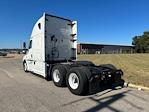 Used 2021 Freightliner Cascadia Detroit DD15AT Semi Truck with Sleeper Cab for sale #380887 - photo 5