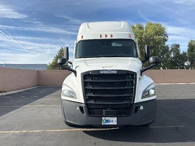 Used 2021 Freightliner Cascadia Detroit DD15AT Semi Truck with Sleeper Cab for sale #380894 - photo 2