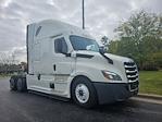 Used 2021 Freightliner Cascadia Detroit DD15AT Semi Truck with Sleeper Cab for sale #381184 - photo 1
