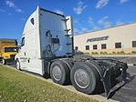 Used 2021 Freightliner Cascadia Detroit DD15AT Semi Truck with Sleeper Cab for sale #381184 - photo 5