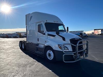 Used 2022 Freightliner Cascadia Detroit DD15AT Semi Truck with Sleeper Cab for sale #381210 - photo 1