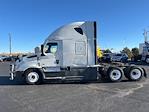 Used 2022 Freightliner Cascadia Detroit DD15AT Semi Truck with Sleeper Cab for sale #381210 - photo 4