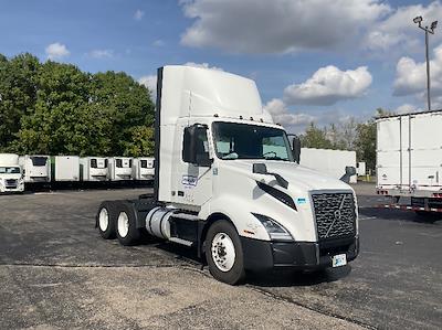 Used 2021 Volvo VNL Volvo D13 Semi Truck for sale #381229 - photo 1