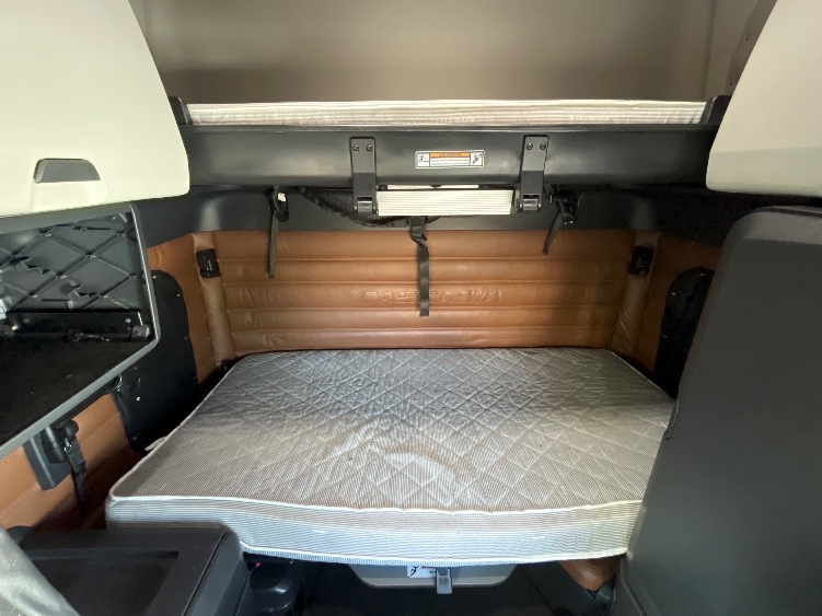 Used 2021 Freightliner Cascadia - photo 18