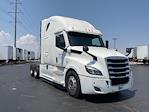 Used 2021 Freightliner Cascadia Detroit DD15AT Semi Truck with Sleeper Cab for sale #381515 - photo 1