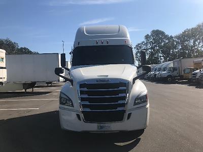 Used 2021 Freightliner Cascadia Detroit DD15AT Semi Truck with Sleeper Cab for sale #382160 - photo 2
