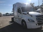 Used 2021 Freightliner Cascadia Detroit DD15AT Semi Truck with Sleeper Cab for sale #382160 - photo 1