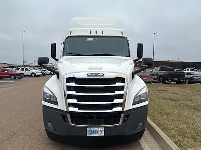 Used 2021 Freightliner Cascadia Cummins X15 Semi Truck with Sleeper Cab for sale #382291 - photo 2