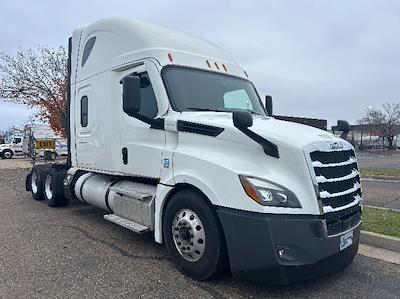 Used 2021 Freightliner Cascadia Cummins X15 Semi Truck with Sleeper Cab for sale #382292 - photo 1