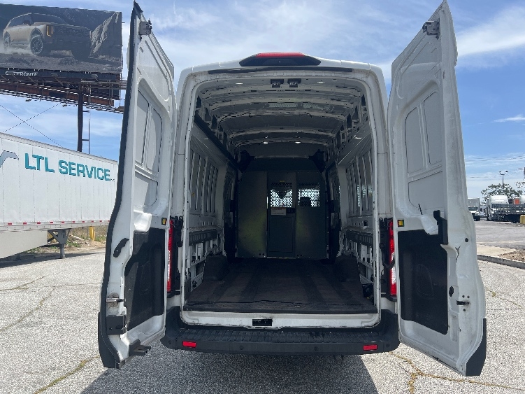 Used 2020 Ford Transit 250 - photo 9