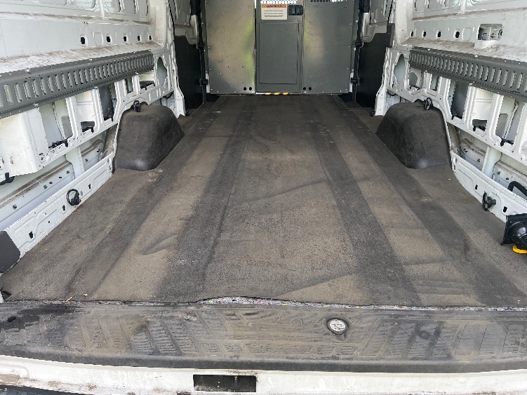 Used 2020 Ford Transit 250 - photo 10
