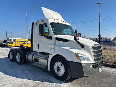 Used 2021 Freightliner Cascadia - photo 1