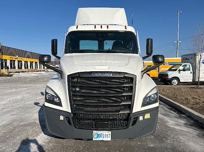 Used 2021 Freightliner Cascadia - photo 1
