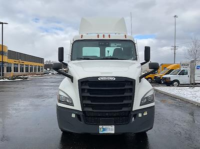 Used 2021 Freightliner Cascadia Detroit DD13 Semi Truck for sale #382778 - photo 2
