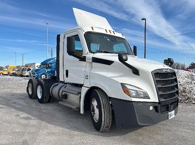 Used 2021 Freightliner Cascadia Detroit DD13 Semi Truck for sale #382781 - photo 1