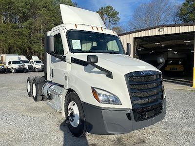 Used 2021 Freightliner Cascadia - photo 1