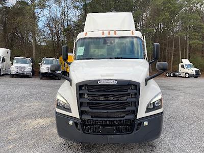Used 2021 Freightliner Cascadia - photo 1