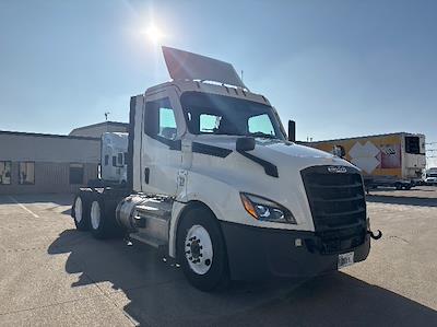 Used 2021 Freightliner Cascadia Detroit DD13 Semi Truck for sale #382828 - photo 1