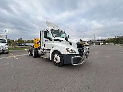 Used 2021 Freightliner Cascadia Detroit DD13 Semi Truck for sale #382876 - photo 1