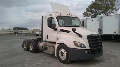 Used 2021 Freightliner Cascadia - photo 1