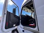 Used 2021 Volvo VNL Volvo D13 Semi Truck for sale #383031 - photo 9