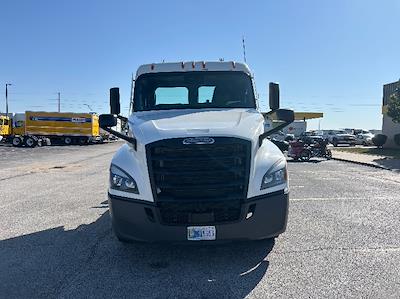 Used 2021 Freightliner Cascadia Detroit DD13 Semi Truck for sale #383914 - photo 2