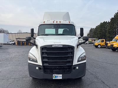 Used 2021 Freightliner Cascadia - photo 1