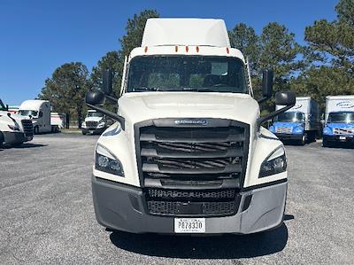 Used 2021 Freightliner Cascadia - photo 1