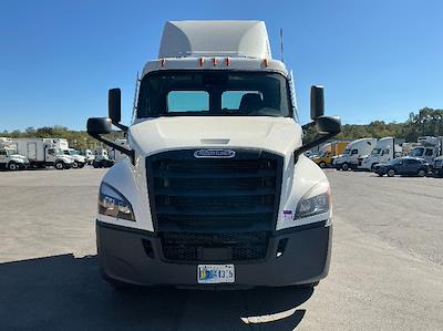 Used 2021 Freightliner Cascadia - photo 1