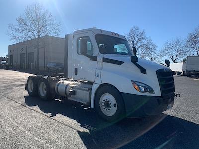 Used 2021 Freightliner Cascadia Detroit DD15AT Semi Truck for sale #384334 - photo 1