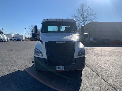 Used 2021 Freightliner Cascadia Detroit DD15AT Semi Truck for sale #384334 - photo 2