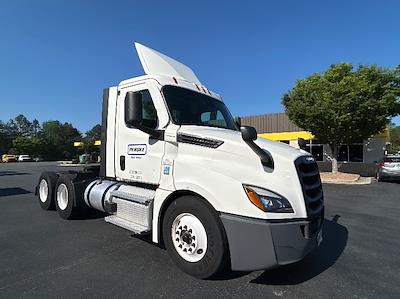 Used 2021 Freightliner Cascadia Detroit DD15AT Semi Truck for sale #384402 - photo 1